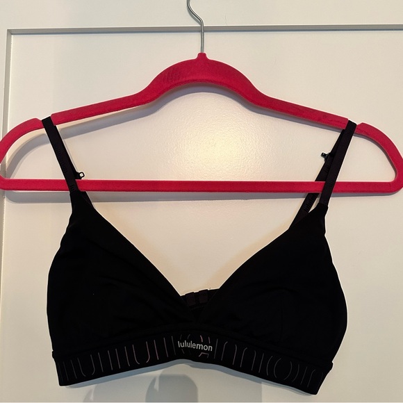 Lululemon Sz S Black Sports Bra - Picture 1 of 4